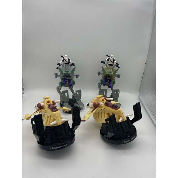 Attacktix Star Wars Battle Master Set AT-RT & Republic Gunship 4 Pieces Hasbro - Picture 2 of 16